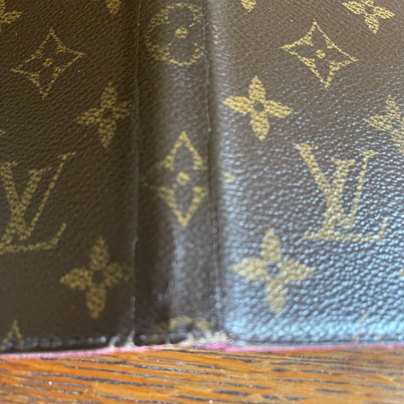 Used Authentic Louis Vuitton IPhone X phone case - Picture 5 of 8